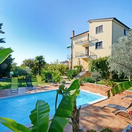 Apartment Albina 1 By Interhome