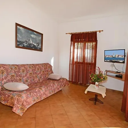 Albina 1 By Interhome