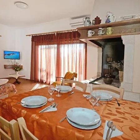 Albina 1 By Interhome *